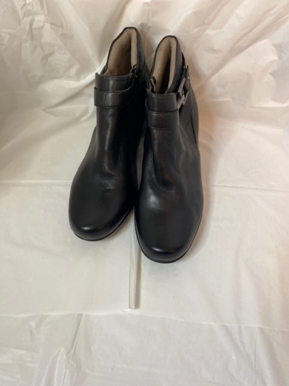 Naturalizer Black Leather Buckle Ankle Boots – Women's Size 11M
